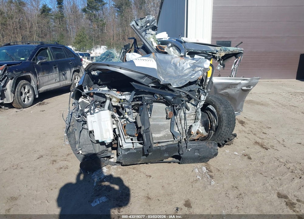 2017 TOYOTA RAV4 HYBRID SE VIN: JTMJJREVXHD104848