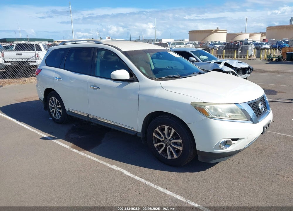 2014 NISSAN PATHFINDER SL VIN: 5N1AR2MN0EC640996