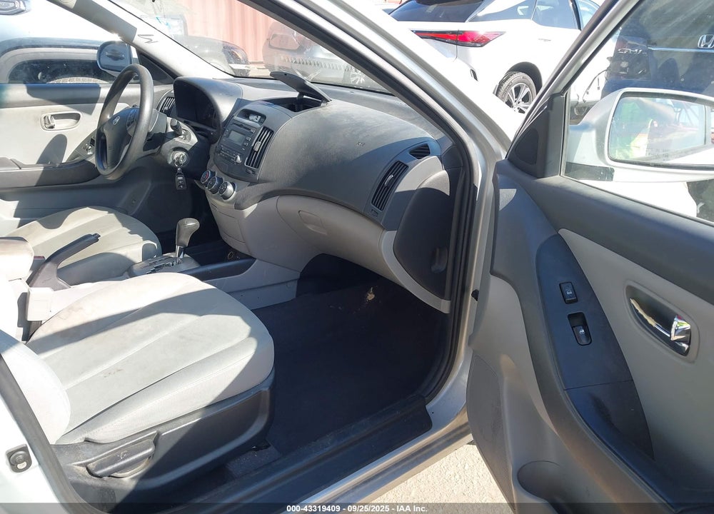 2010 HYUNDAI ELANTRA GLS VIN: KMHDU4AD6AU016529
