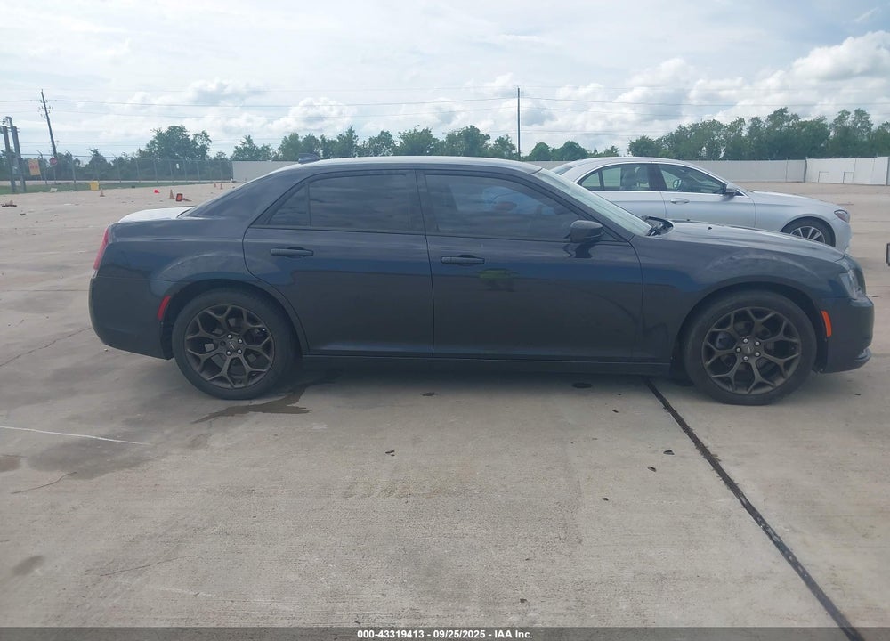 2015 CHRYSLER 300 VIN: 2C3CCABG7FH766823