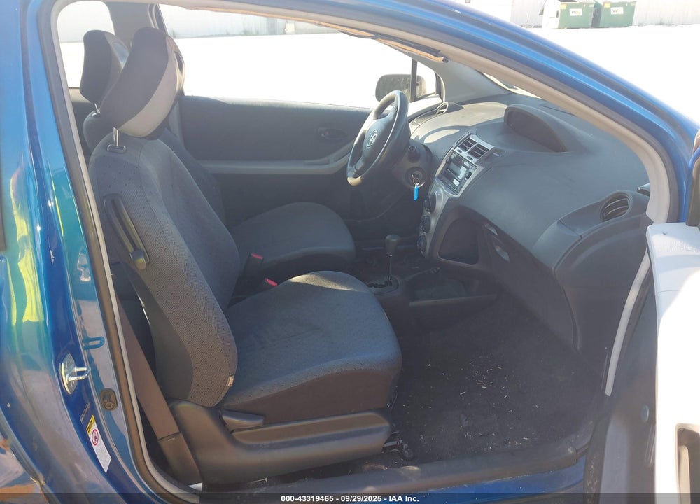 2011 TOYOTA YARIS VIN: JTDJT4K32B5331078