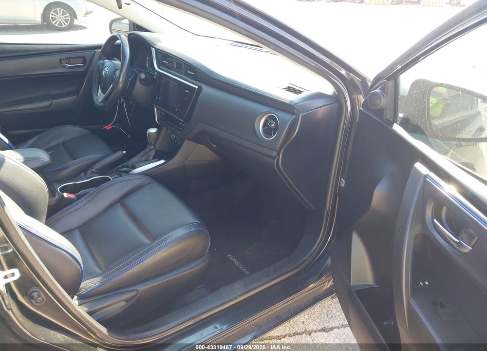 2017 TOYOTA COROLLA XSE VIN: 5YFBURHE6HP703069