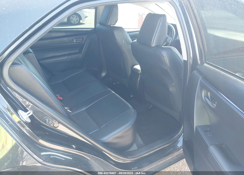 2017 TOYOTA COROLLA XSE VIN: 5YFBURHE6HP703069