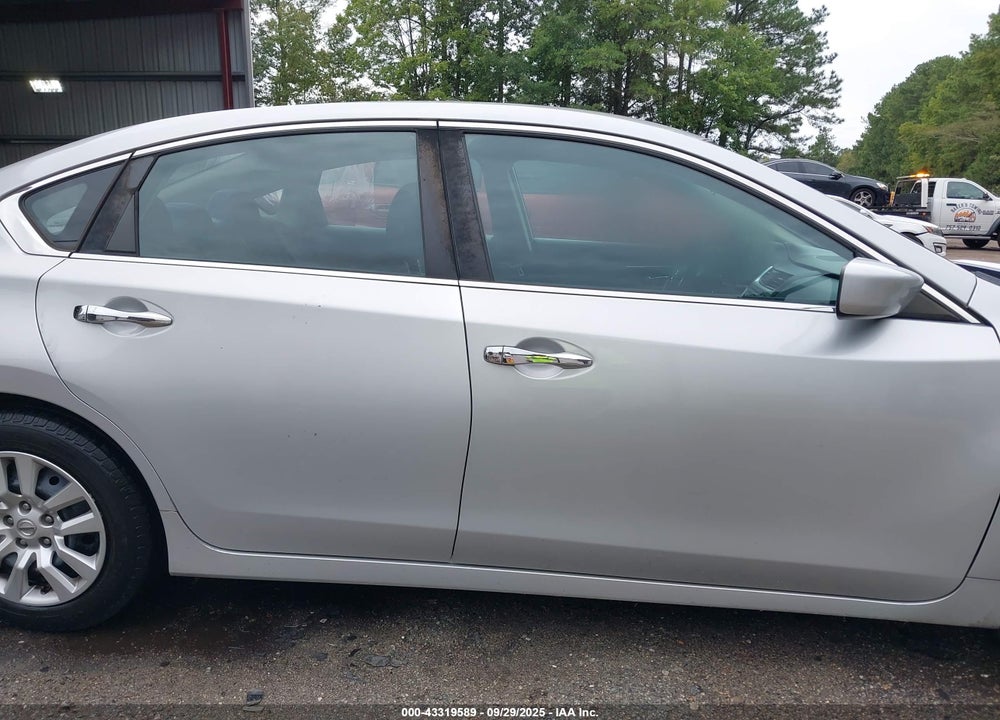 2016 NISSAN ALTIMA VIN: 1N4AL3AP5GN389097