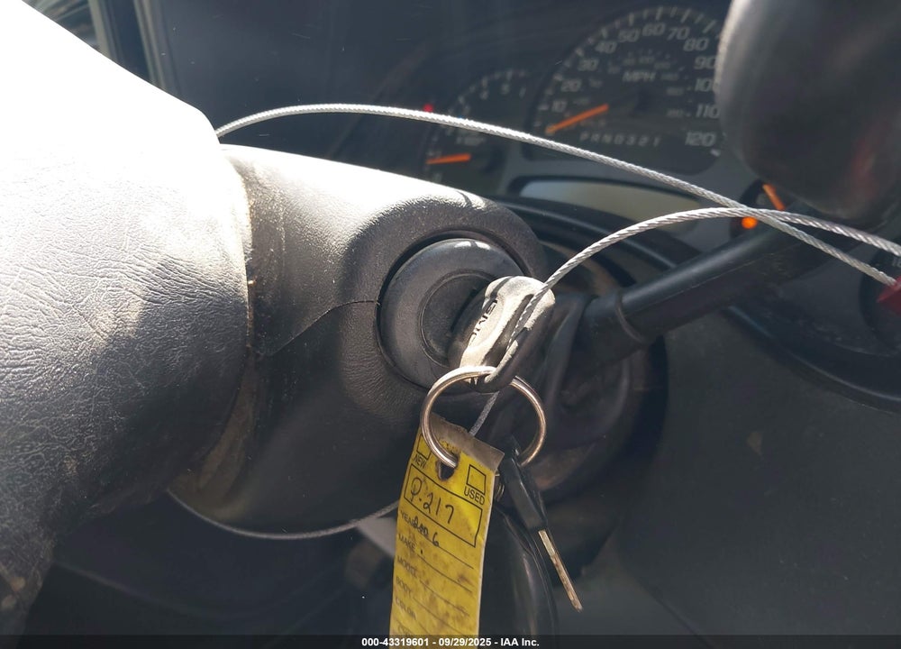 2006 GMC SIERRA 1500 SLE1 VIN: 2GTEC13T561210096