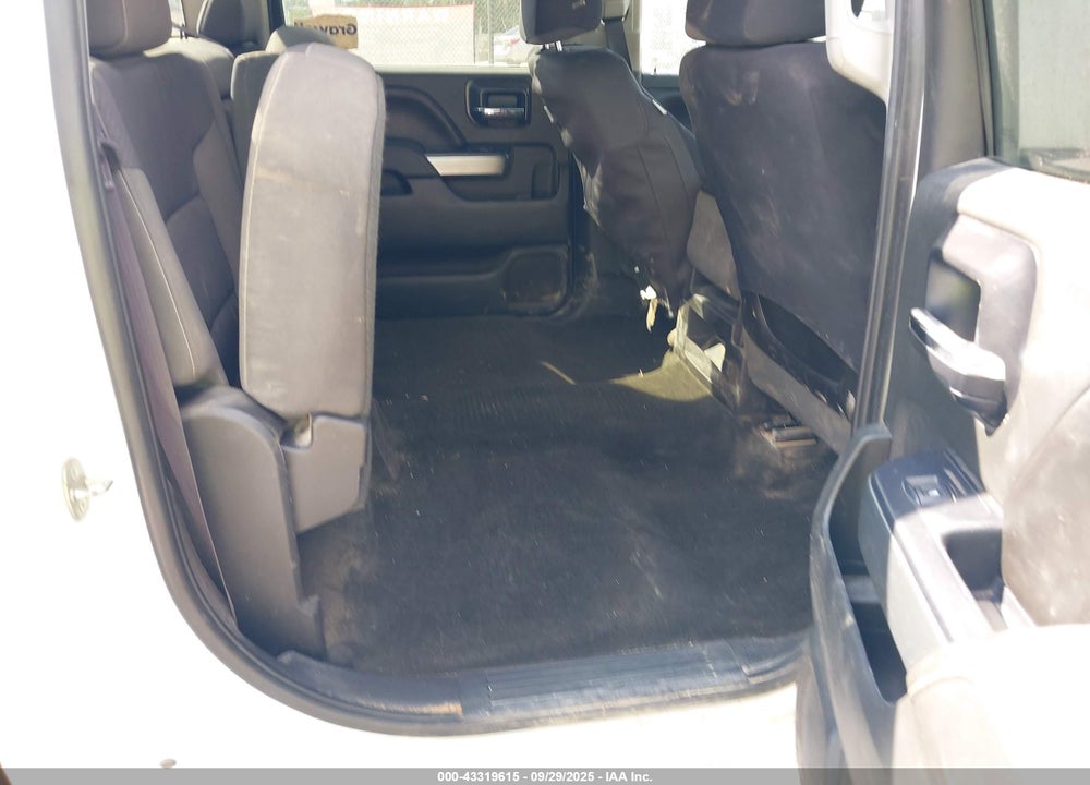 2014 CHEVROLET SILVERADO 1500 VIN: 3GCUKRECXEG264073