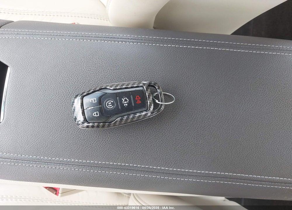 2013 LINCOLN MKZ VIN: 3LN6L2G94DR825493