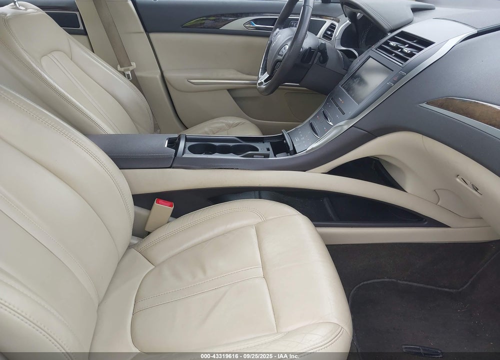 2013 LINCOLN MKZ VIN: 3LN6L2G94DR825493