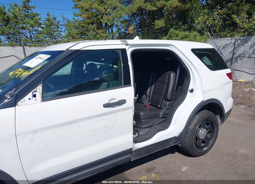 2013 FORD POLICE INTERCEPTOR UTILITY VIN: 1FM5K8ARXDGC63729