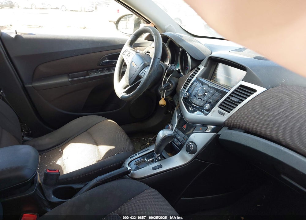 2015 CHEVROLET CRUZE 1LT AUTO VIN: 1G1PC5SBXF7250355