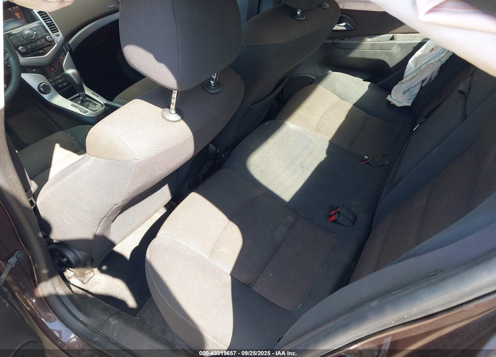 2015 CHEVROLET CRUZE 1LT AUTO VIN: 1G1PC5SBXF7250355