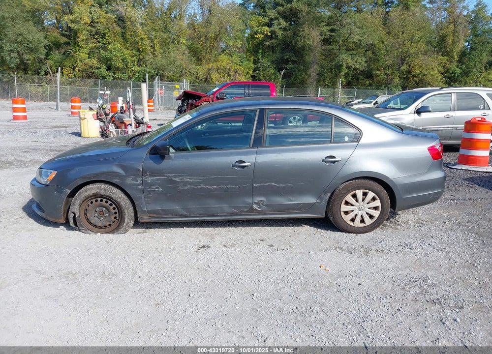 2013 VOLKSWAGEN JETTA VIN: 3VW2K7AJ9DM317830