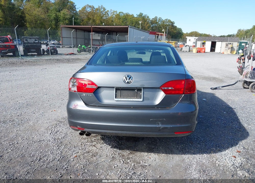 2013 VOLKSWAGEN JETTA VIN: 3VW2K7AJ9DM317830