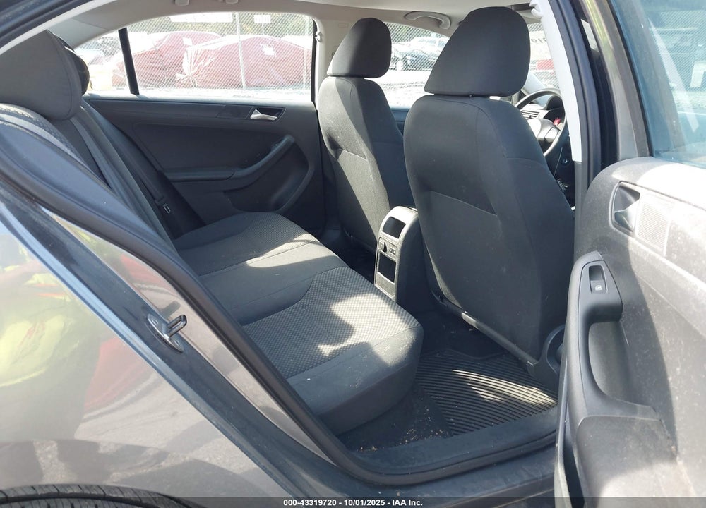 2013 VOLKSWAGEN JETTA VIN: 3VW2K7AJ9DM317830