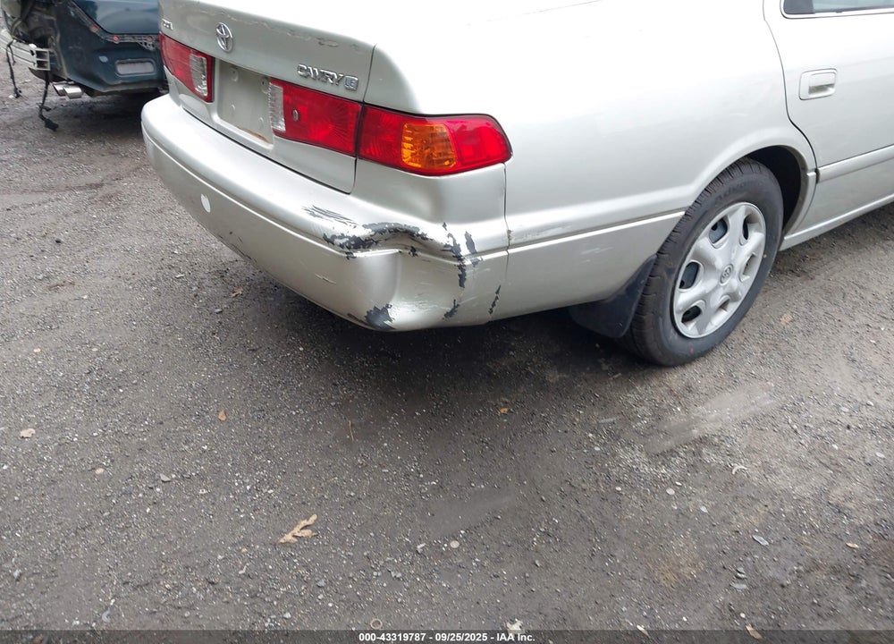 2001 TOYOTA CAMRY CE VIN: 4T1BG22K71U779806