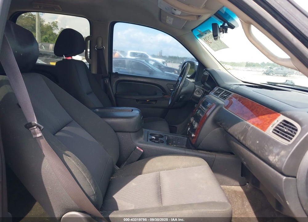 2013 CHEVROLET TAHOE VIN: 1GNSCAE06DR152758