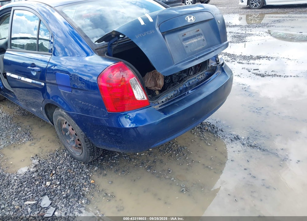 2007 HYUNDAI ACCENT GLS VIN: KMHCN46C87U110610