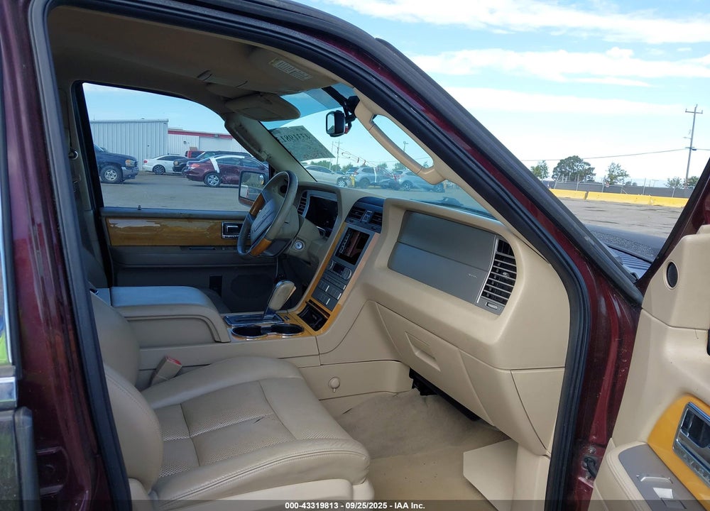 2010 LINCOLN NAVIGATOR VIN: 5LMJJ2J51AEJ05392
