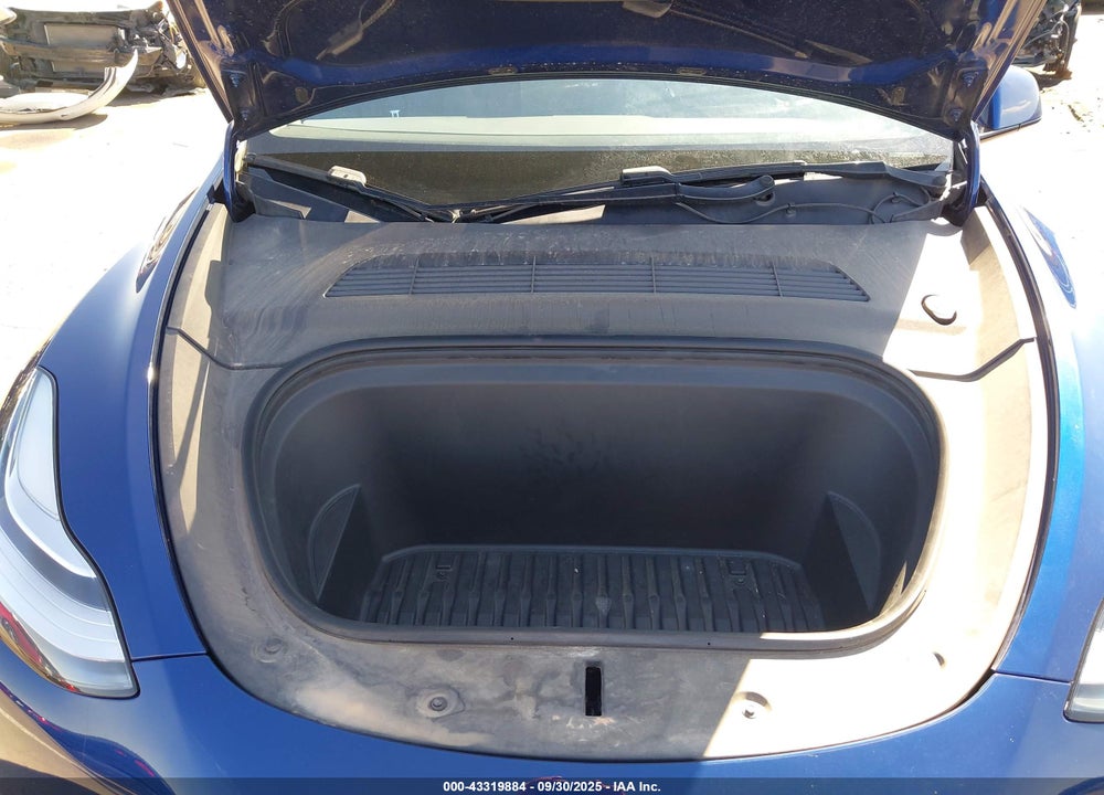 2020 TESLA MODEL Y LONG RANGE DUAL MOTOR ALL-WHEEL DRIVE VIN: 5YJYGDEE9LF014527