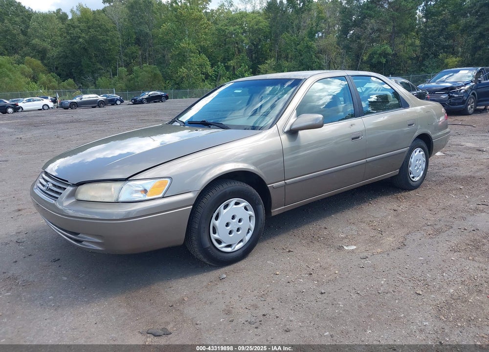 1999 TOYOTA CAMRY LE VIN: JT2BG22K1X0323698