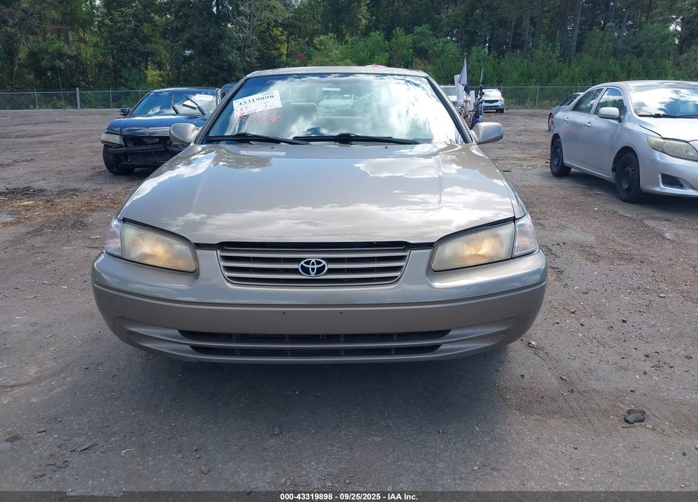 1999 TOYOTA CAMRY LE VIN: JT2BG22K1X0323698