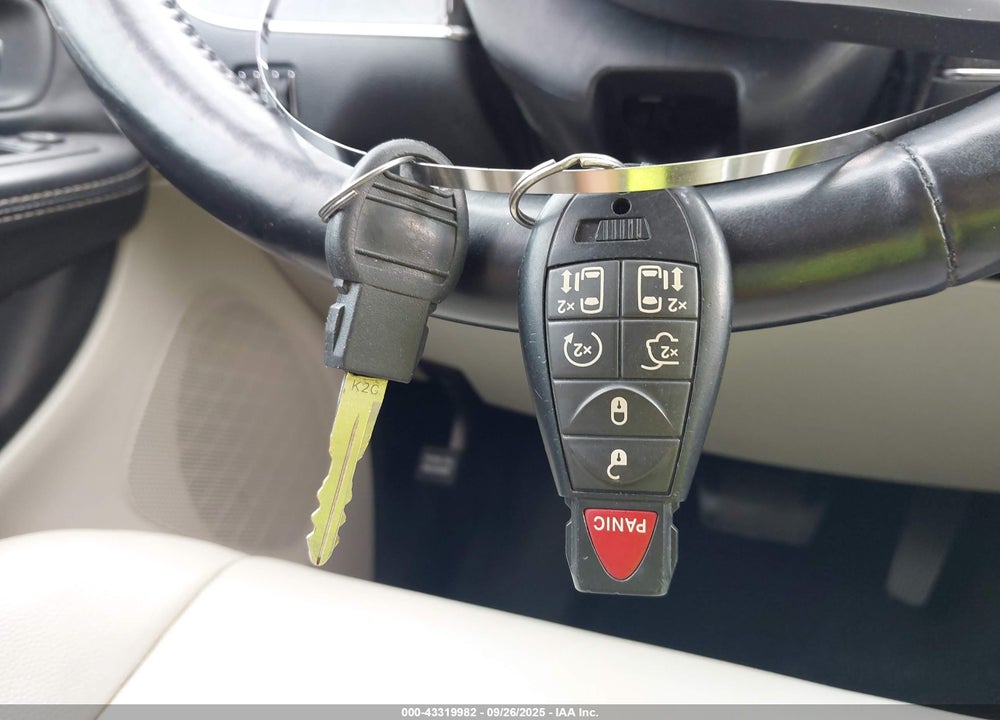 2016 CHRYSLER TOWN & COUNTRY TOURING VIN: 2C4RC1BGXGR222379