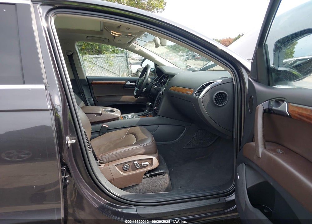 2013 AUDI Q7 VIN: WA1LGAFE4DD013828