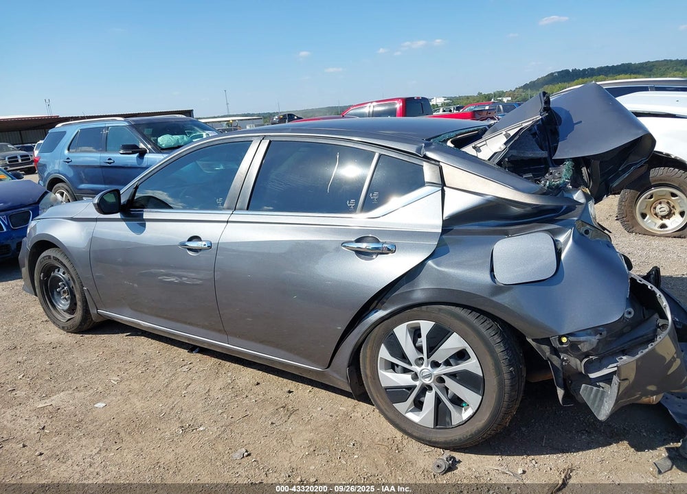 2021 NISSAN ALTIMA S FWD VIN: 1N4BL4BV7MN421423