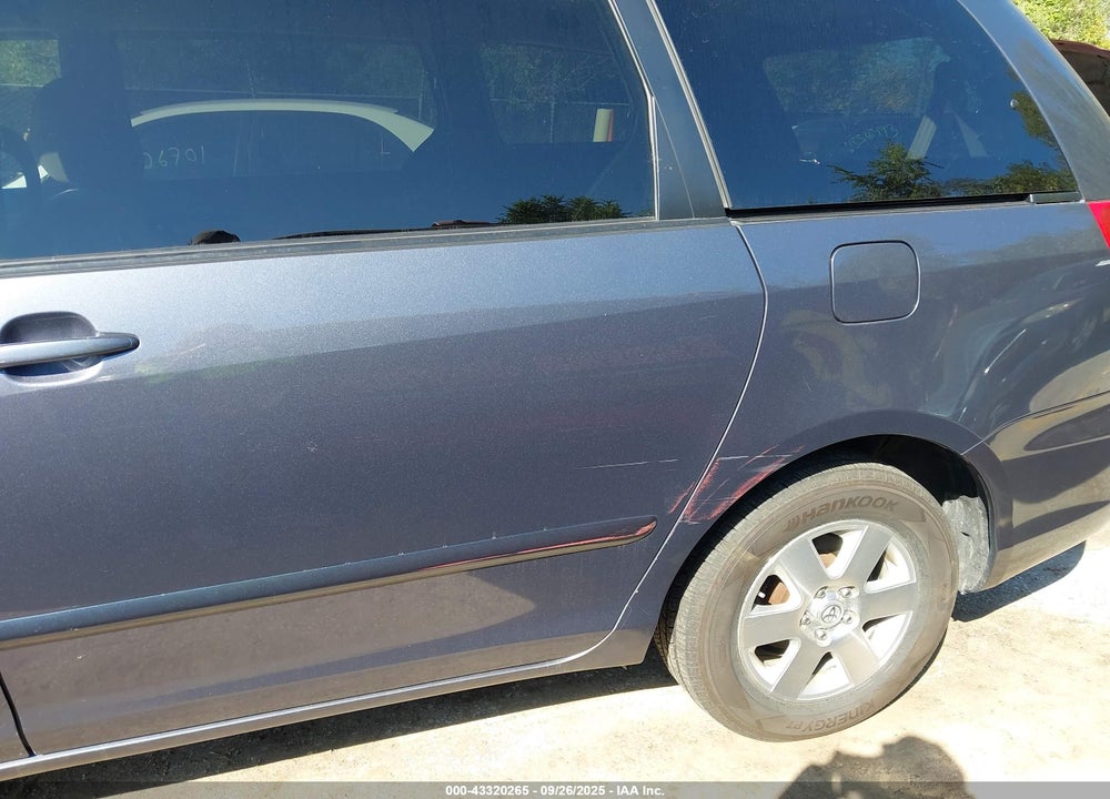 2008 TOYOTA SIENNA VIN: 5TDZK23C38S120256