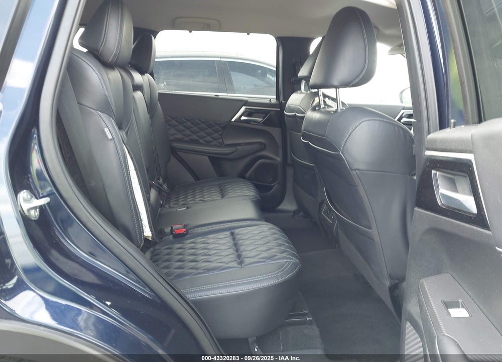 2024 MITSUBISHI OUTLANDER VIN: JA4J3WA82RZ009949