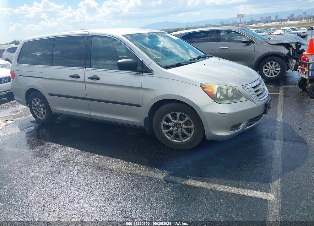 2008 HONDA ODYSSEY LX VIN: 5FNRL38228B083868