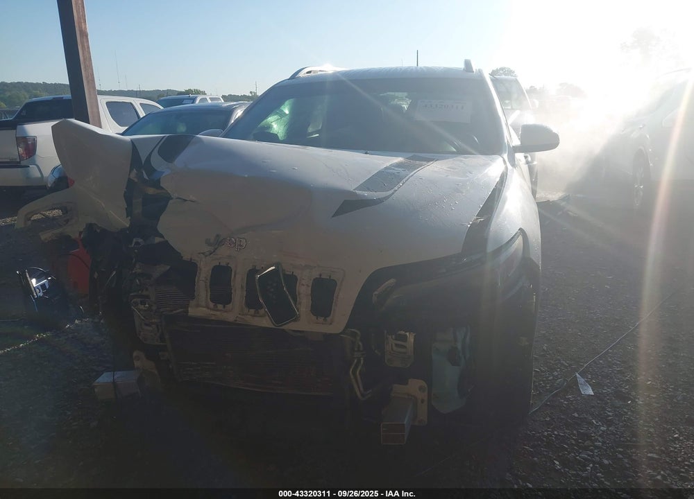 2019 JEEP CHEROKEE LATITUDE PLUS FWD VIN: 1C4PJLLN0KD164963