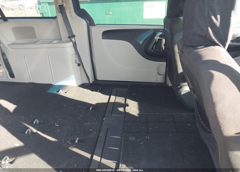 2015 DODGE GRAND CARAVAN VIN: 2C4RDGBG2FR508922