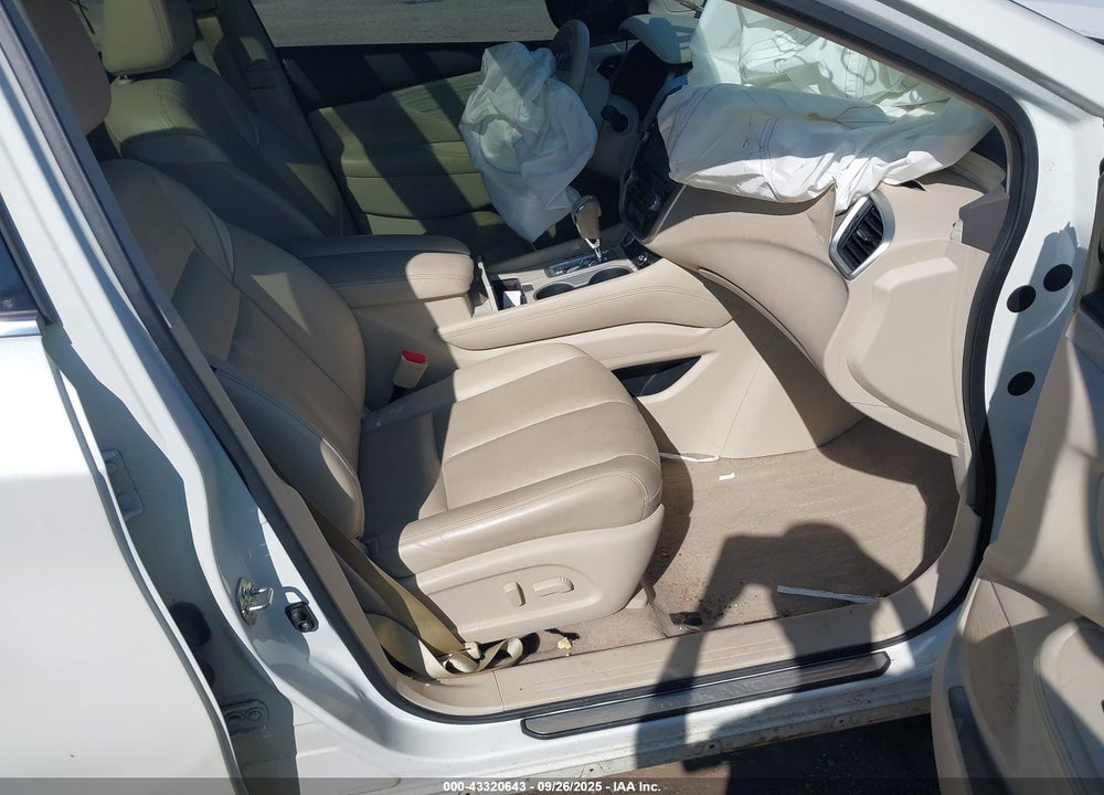2015 NISSAN MURANO VIN: 5N1AZ2MHXFN204320