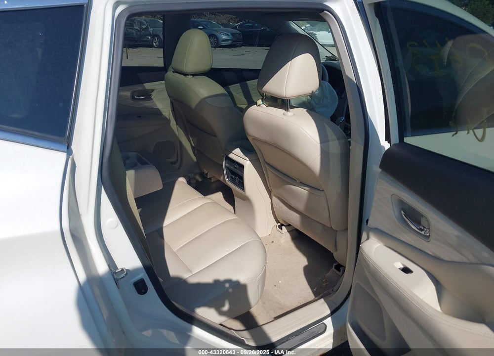 2015 NISSAN MURANO VIN: 5N1AZ2MHXFN204320