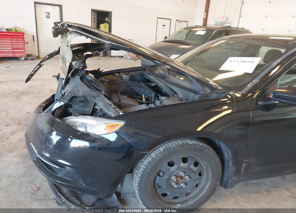 2012 CHRYSLER 200 VIN: 1C3CCBAB7CN235720