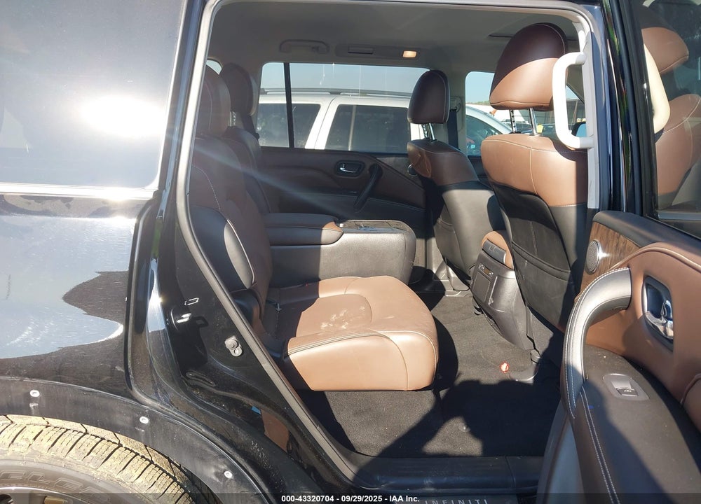 2023 INFINITI QX80 VIN: JN8AZ2AE5P9307738