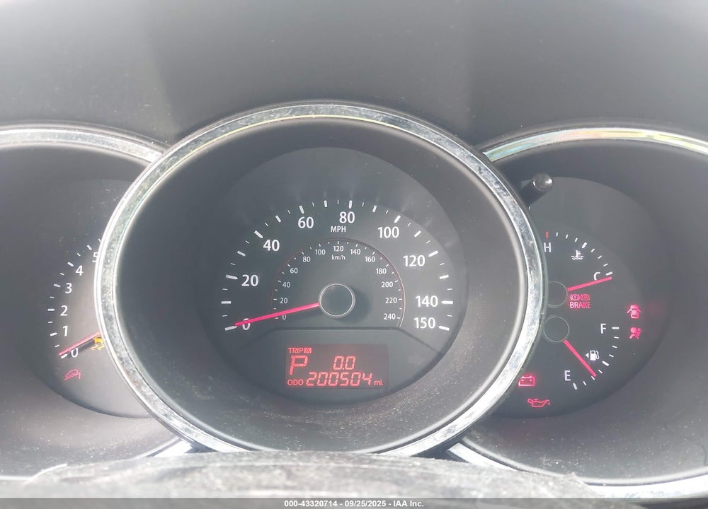 2012 KIA SORENTO LX VIN: 5XYKTDA62CG247030