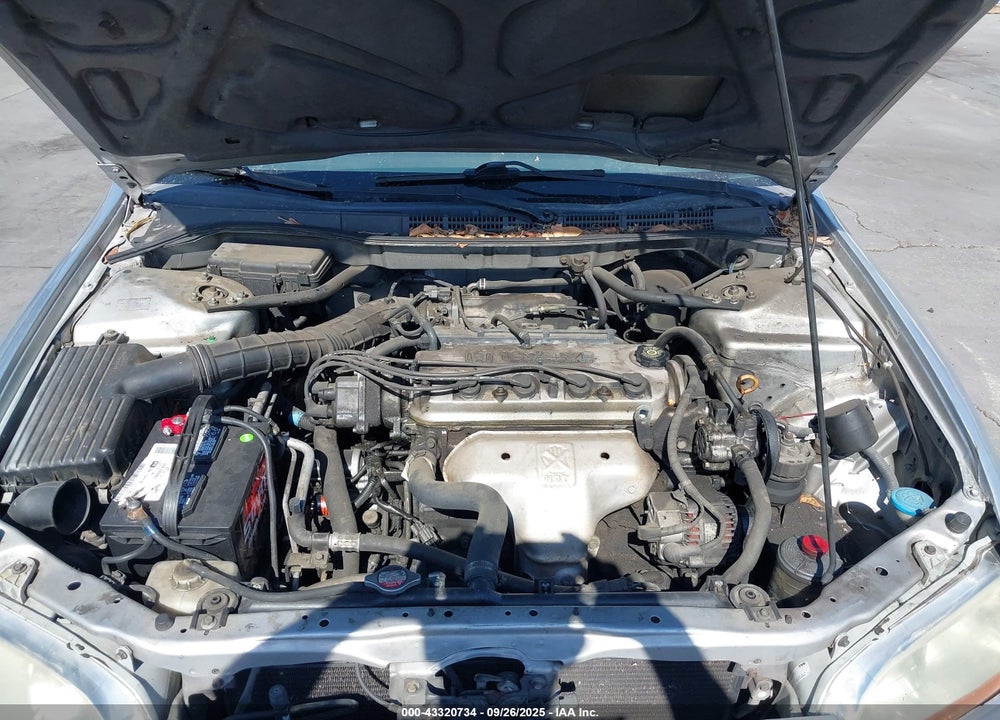 1999 HONDA ACCORD DX VIN: 1HGCF8640XA131164