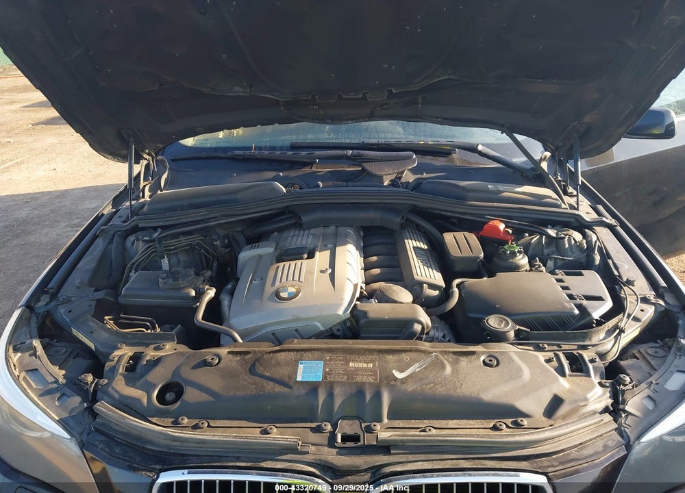 2007 BMW 530XI VIN: WBANF73527CU25066