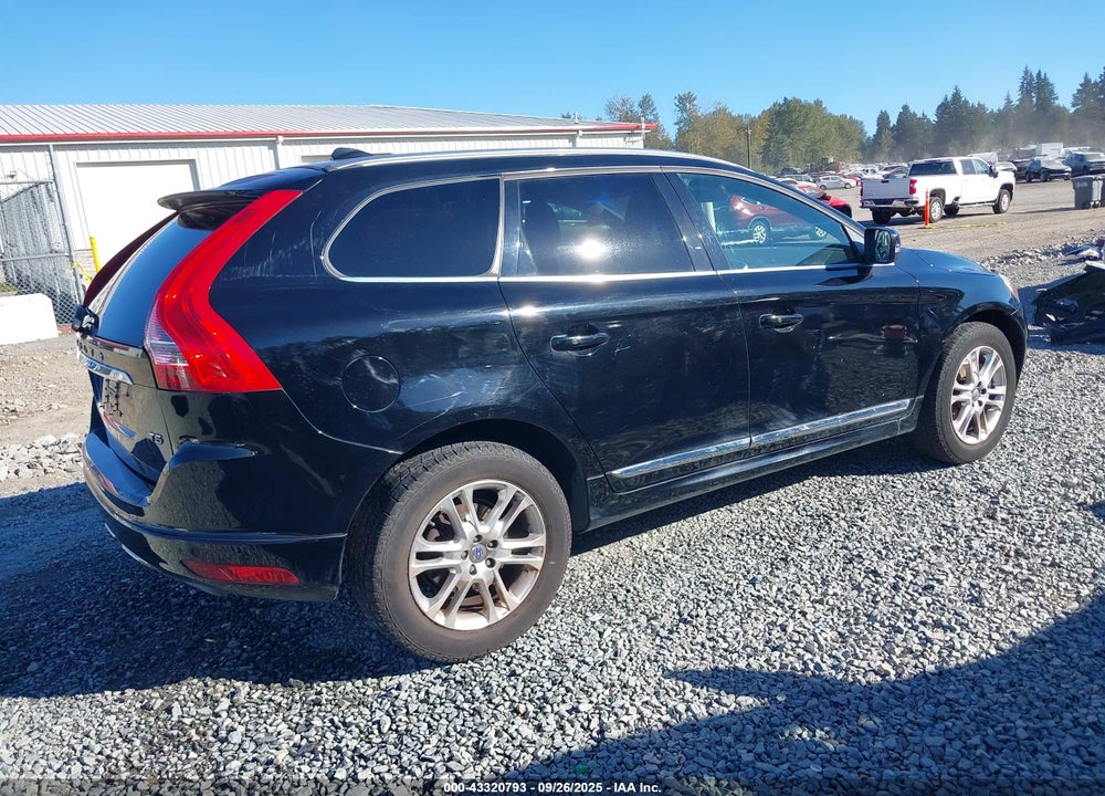 2015 VOLVO XC60 VIN: YV426MDC6F2605105