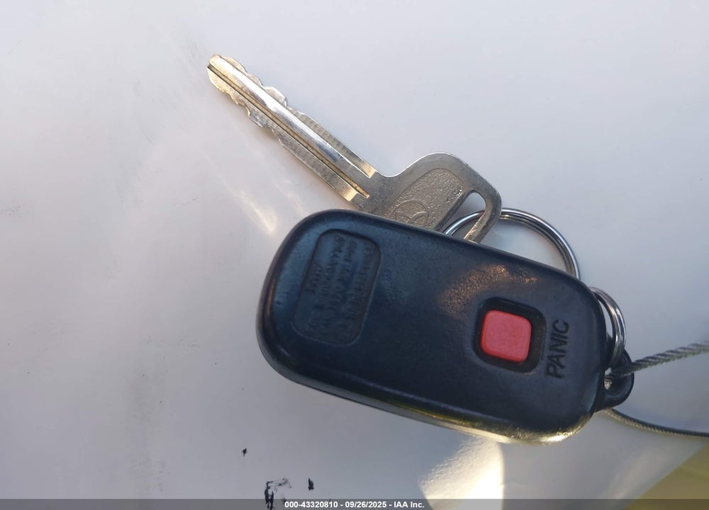 2002 TOYOTA SIENNA CE VIN: 4T3ZF19C02U430439