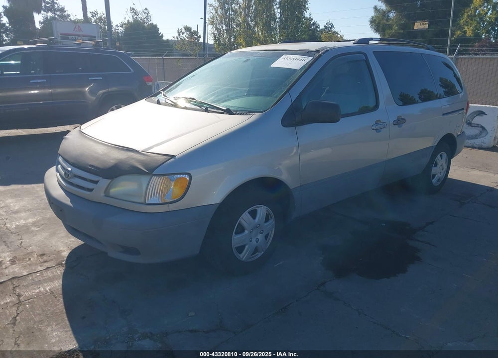 2002 TOYOTA SIENNA CE VIN: 4T3ZF19C02U430439