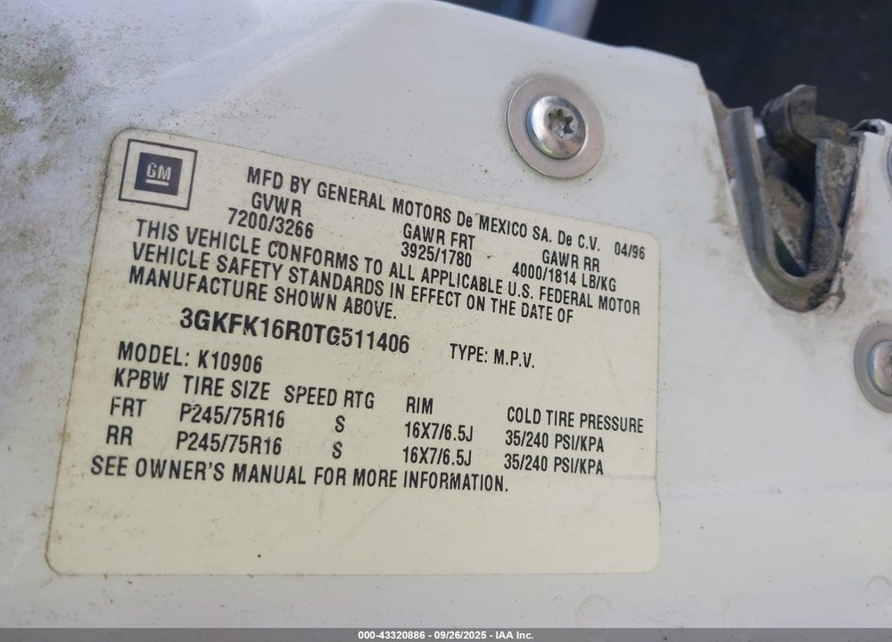 1996 GMC SUBURBAN K1500 VIN: 3GKFK16R0TG511406