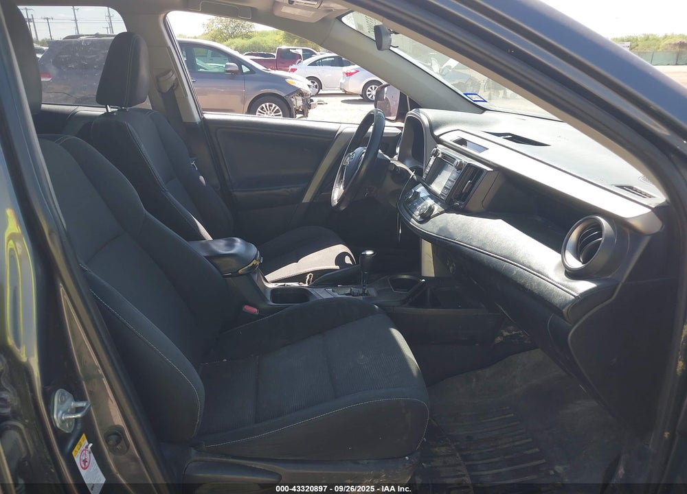 2016 TOYOTA RAV4 XLE VIN: 2T3WFREV3GW254762