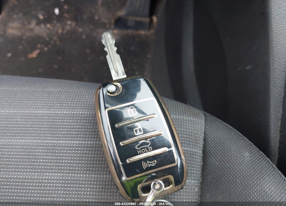 2015 KIA FORTE EX VIN: KNAFX4A84F5318987