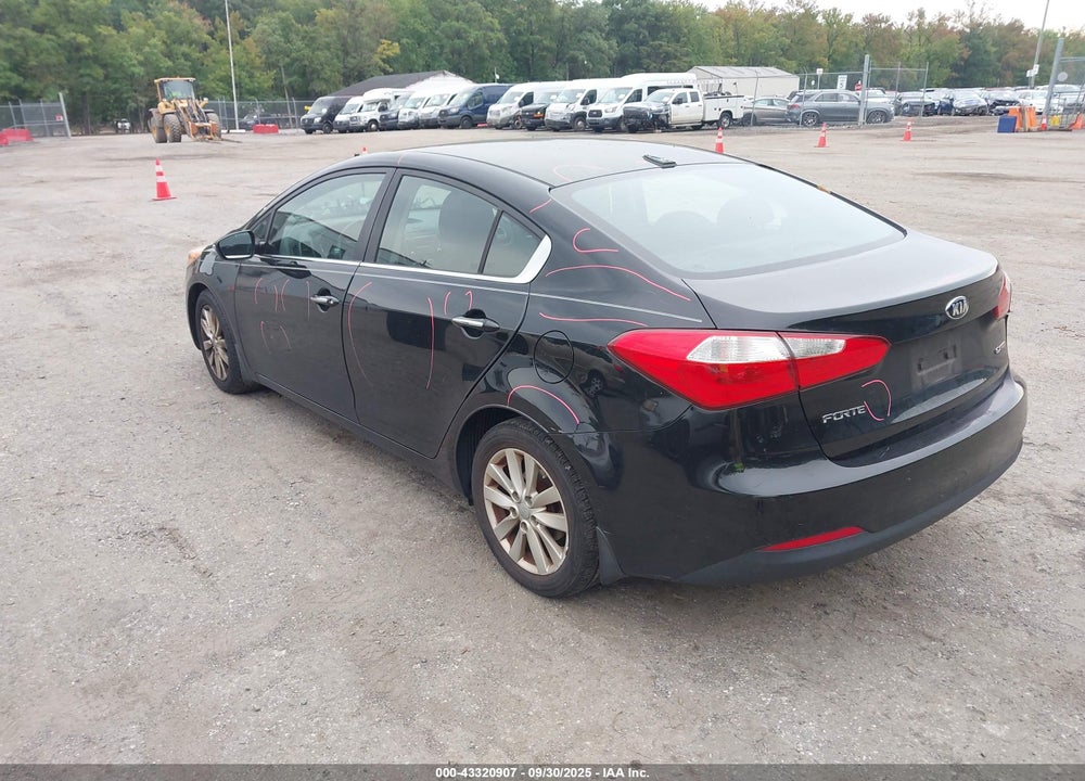 2015 KIA FORTE EX VIN: KNAFX4A84F5318987