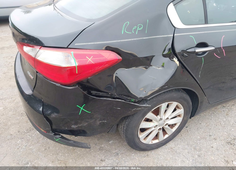 2015 KIA FORTE EX VIN: KNAFX4A84F5318987
