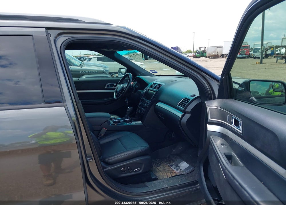 2016 FORD EXPLORER VIN: 1FM5K8DH1GGD26286