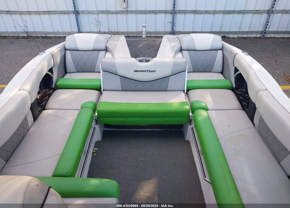 2015 MASTERCRAFT X46 VIN: MBCSNBV8H415
